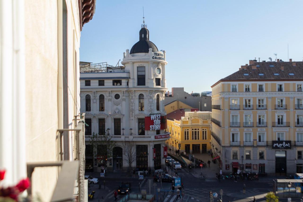 1851: Exceptional 19Th Century Studio In Madrid Exterior foto